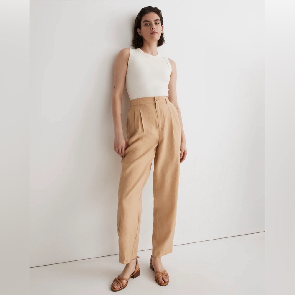 Madewell The Tailored Tapered Pant in Softdrape